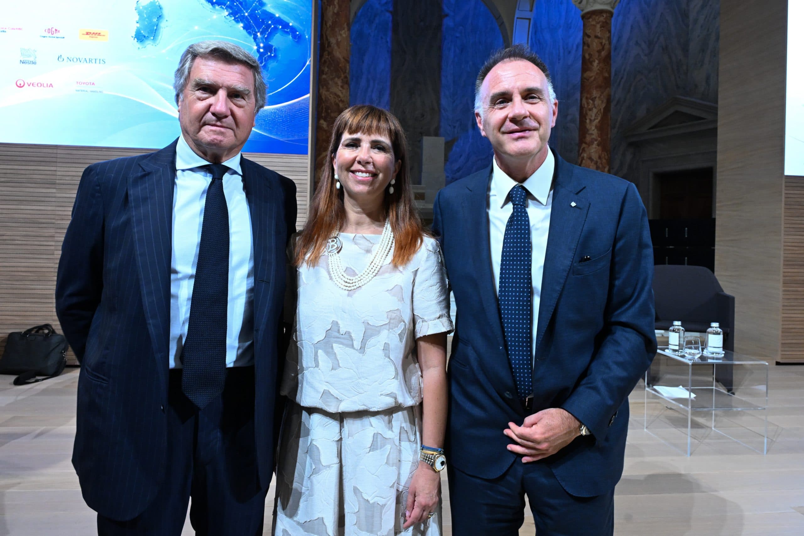 Rapporto OIE 2026: lo 0,4 per cento delle imprese estere genera il 21 per cento del fatturato nazionale