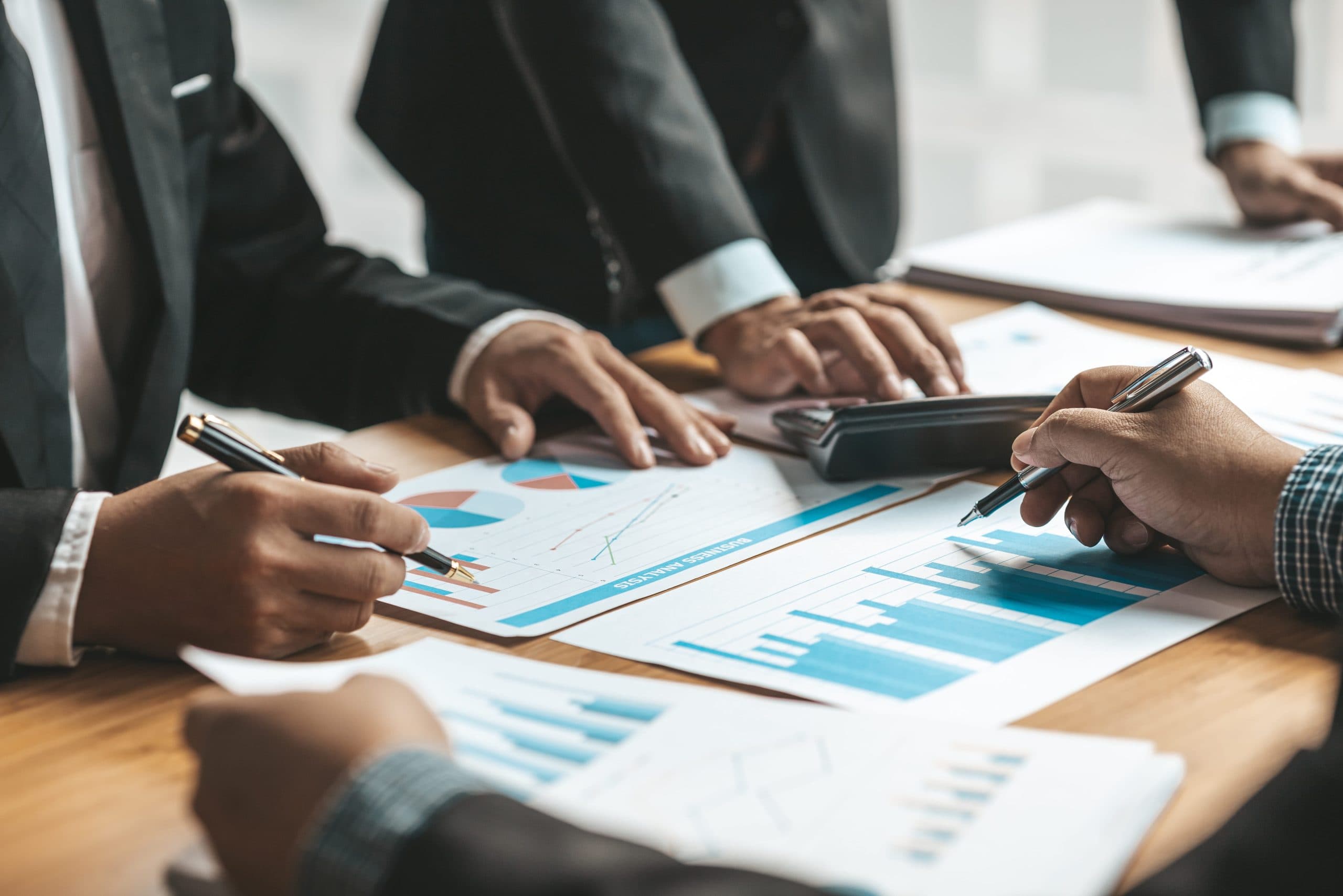 Il caro energia continua a condizionare le scelte finanziarie delle imprese, riducendo le risorse destinate ai nuovi investimenti.