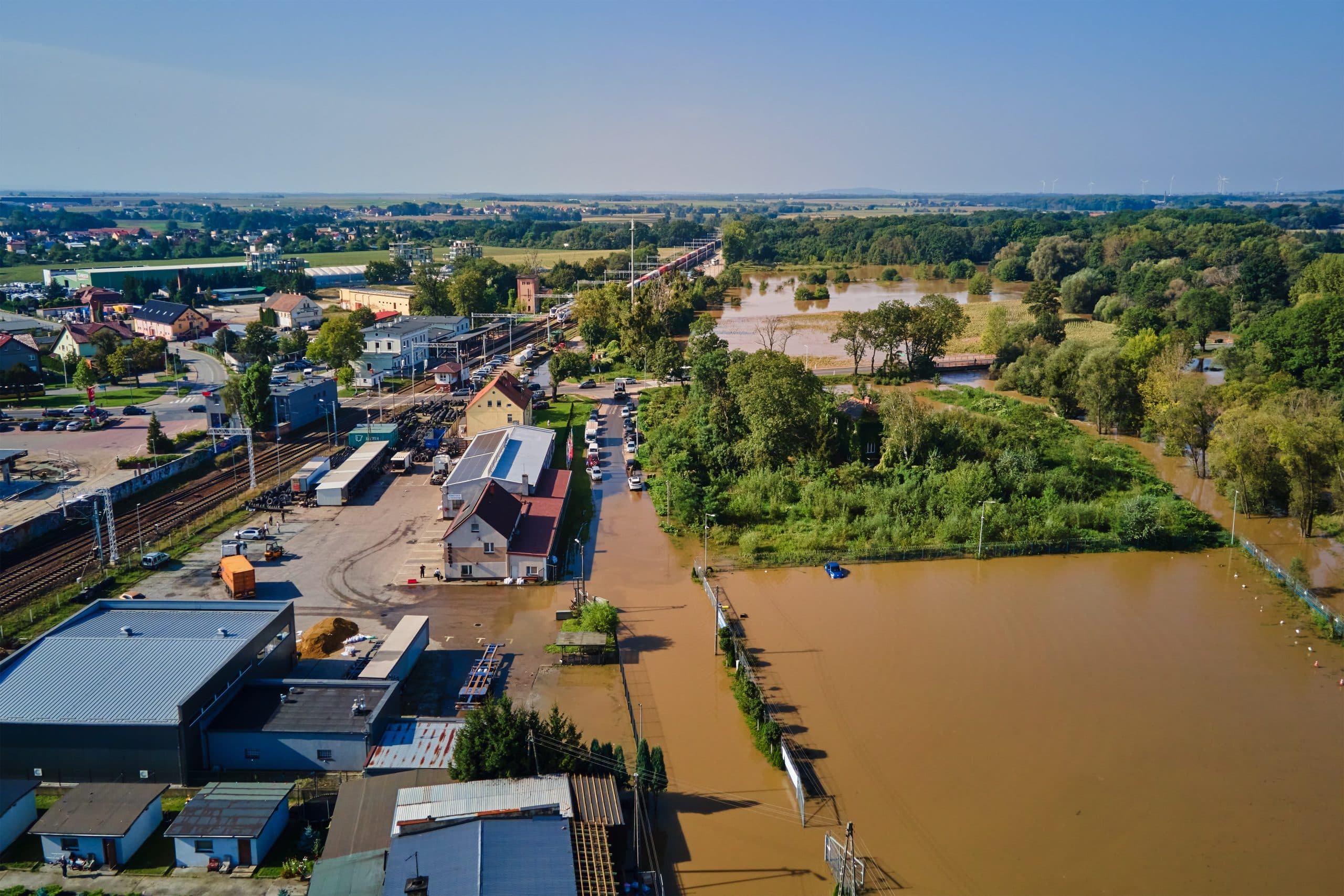 Un’area produttiva interessata da un’alluvione (immagine di repertorio)